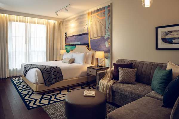  - Sophy Hotel Hyde Park Chicago