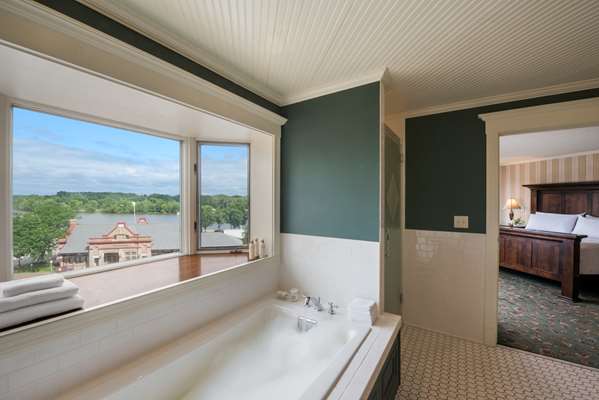  - St James Hotel Red Wing