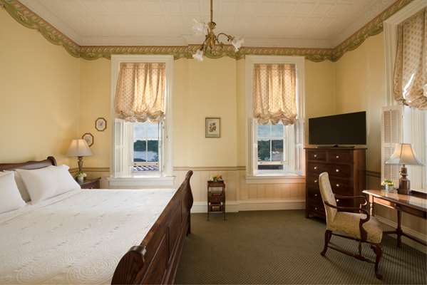  - St James Hotel Red Wing