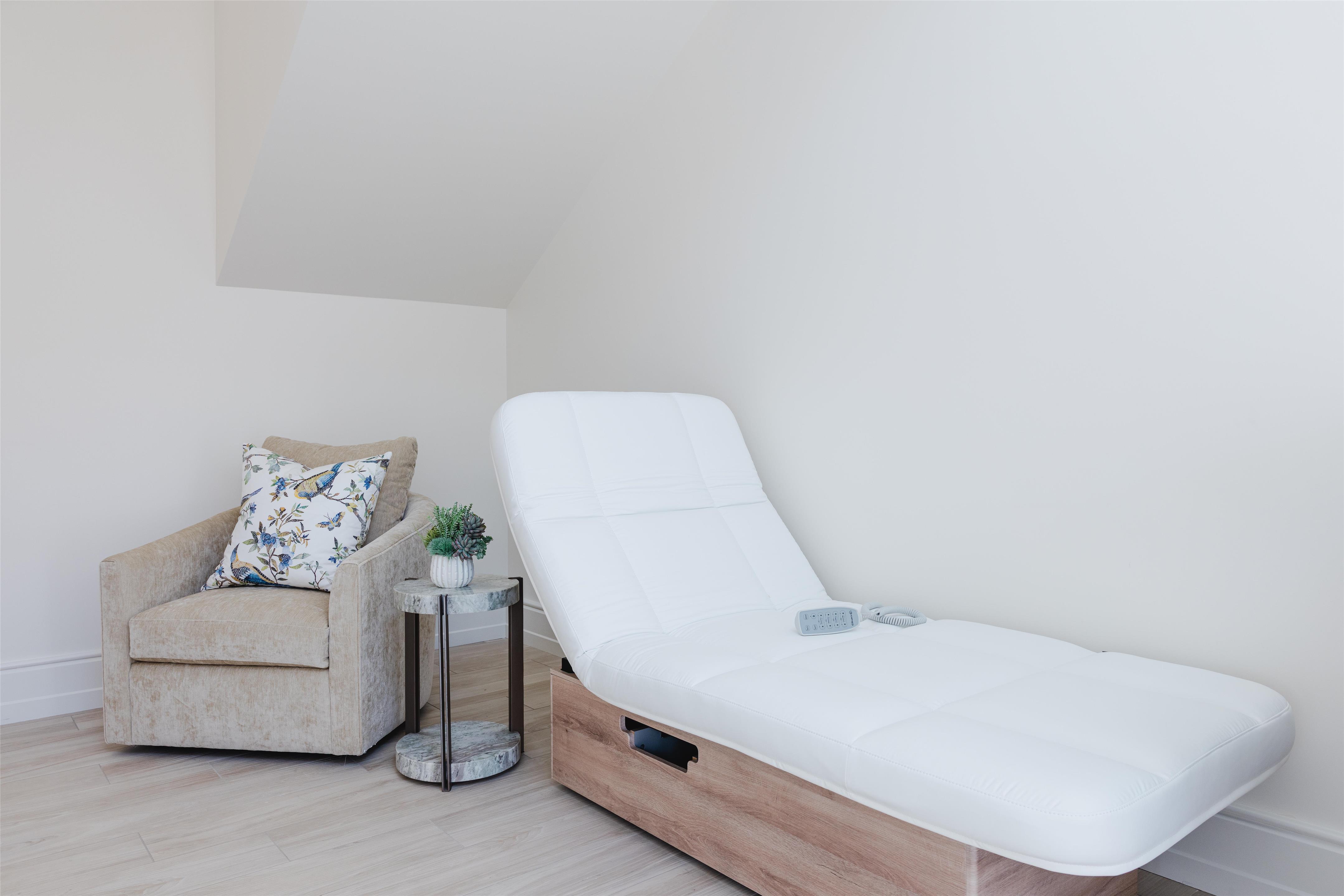 Aquaterra Spa - Treatment Room | Surf & Sand Laguna Beach