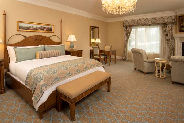 Suite - Broadmoor Resort Hotel Colorado Springs