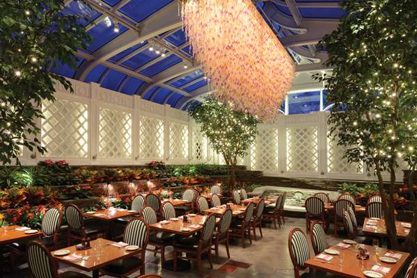 Restaurant - Broadmoor Resort Hotel Colorado Springs