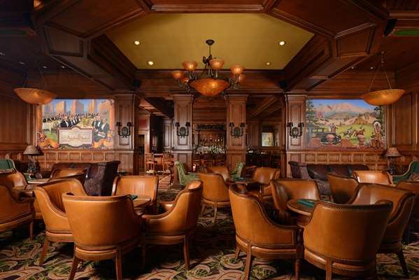 Bar - Broadmoor Resort Hotel Colorado Springs