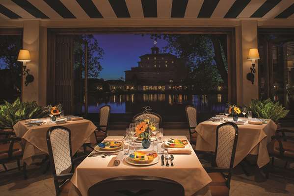 Restaurant - Broadmoor Resort Hotel Colorado Springs