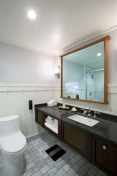  - Charles Hotel Cambridge