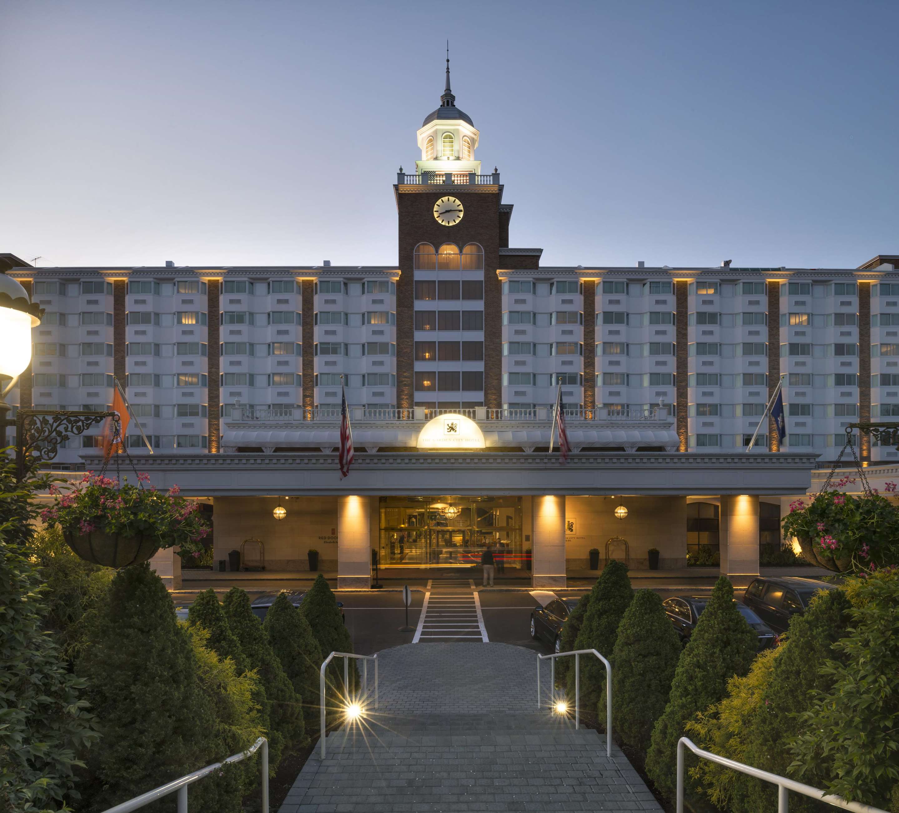 Exterior view | Garden City Hotel