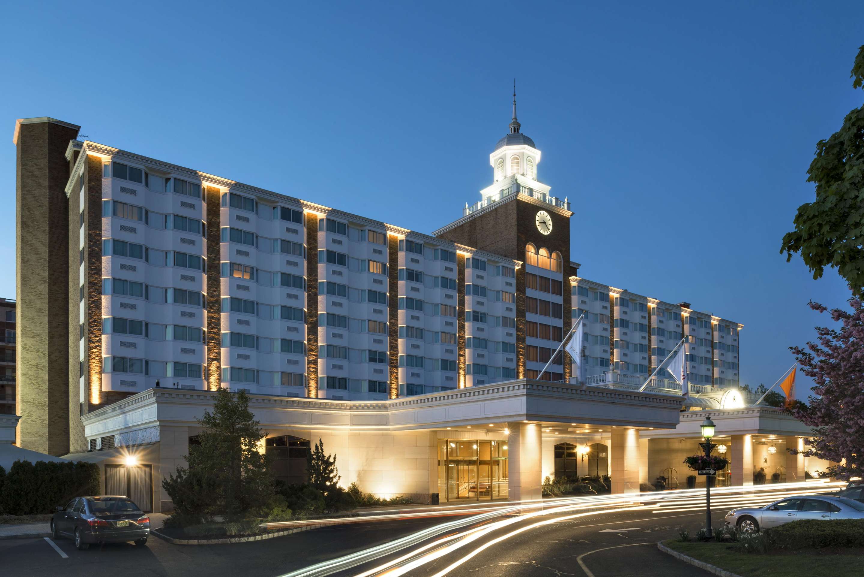 Exterior view | Garden City Hotel