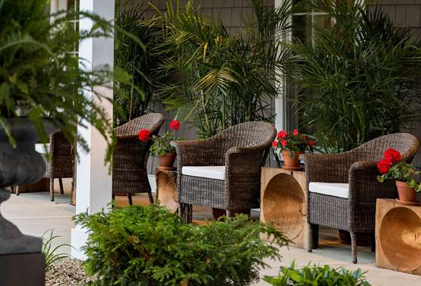 Exterior view - Grand Hotel at Bedford Village Inn