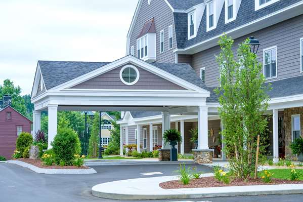 Exterior view - Grand Hotel at Bedford Village Inn