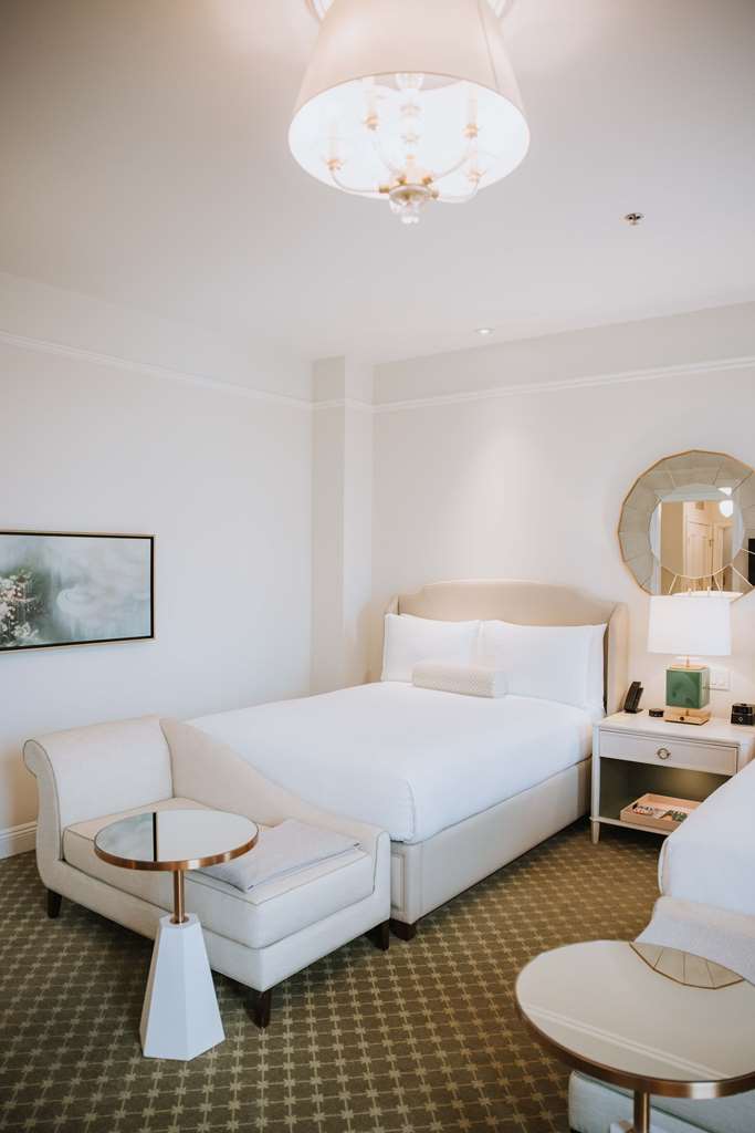 THE HERMITAGE HOTEL - Photo 16