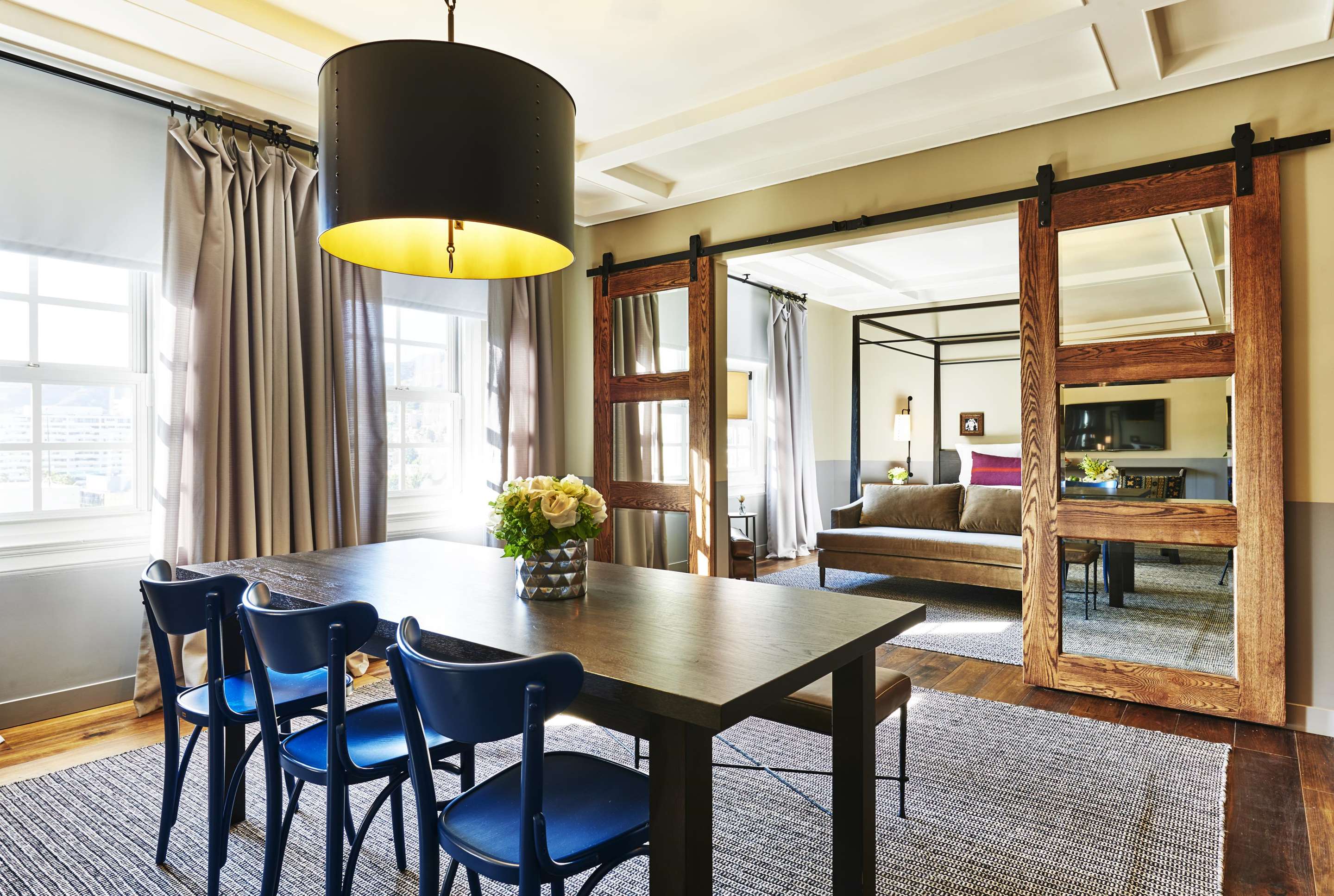 Guest room