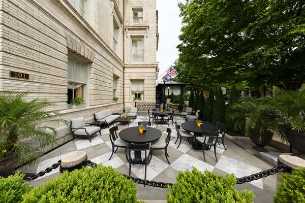 Bar - Jefferson Hotel Richmond - I-64 & I-95, Exit 76