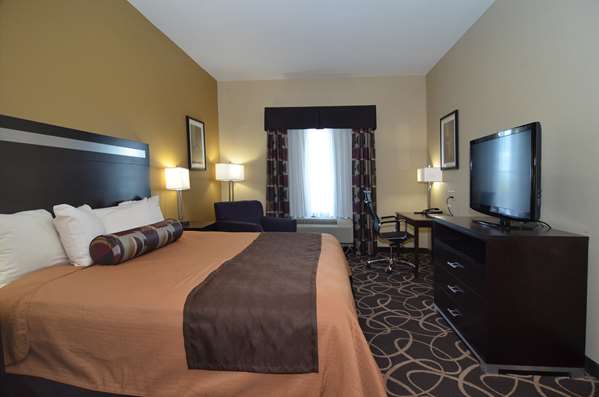  - Best Western Plus Kenedy Inn