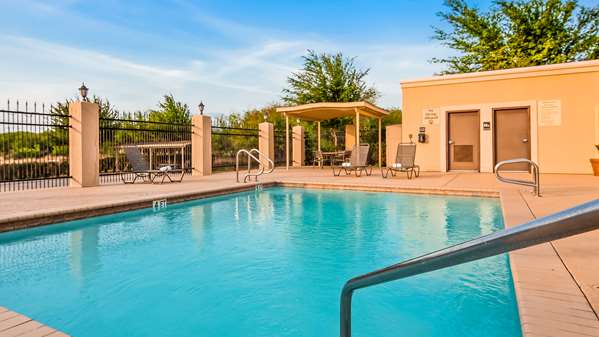 Pool - Best Western Plus Kenedy Inn