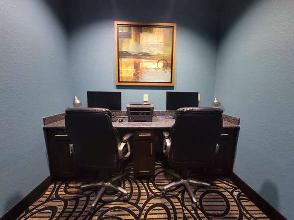 Conference Area - Best Western Plus Kenedy Inn