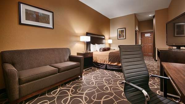  - Best Western Plus Kenedy Inn