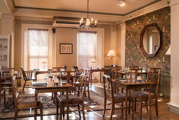 Restaurant - Middlebury Inn