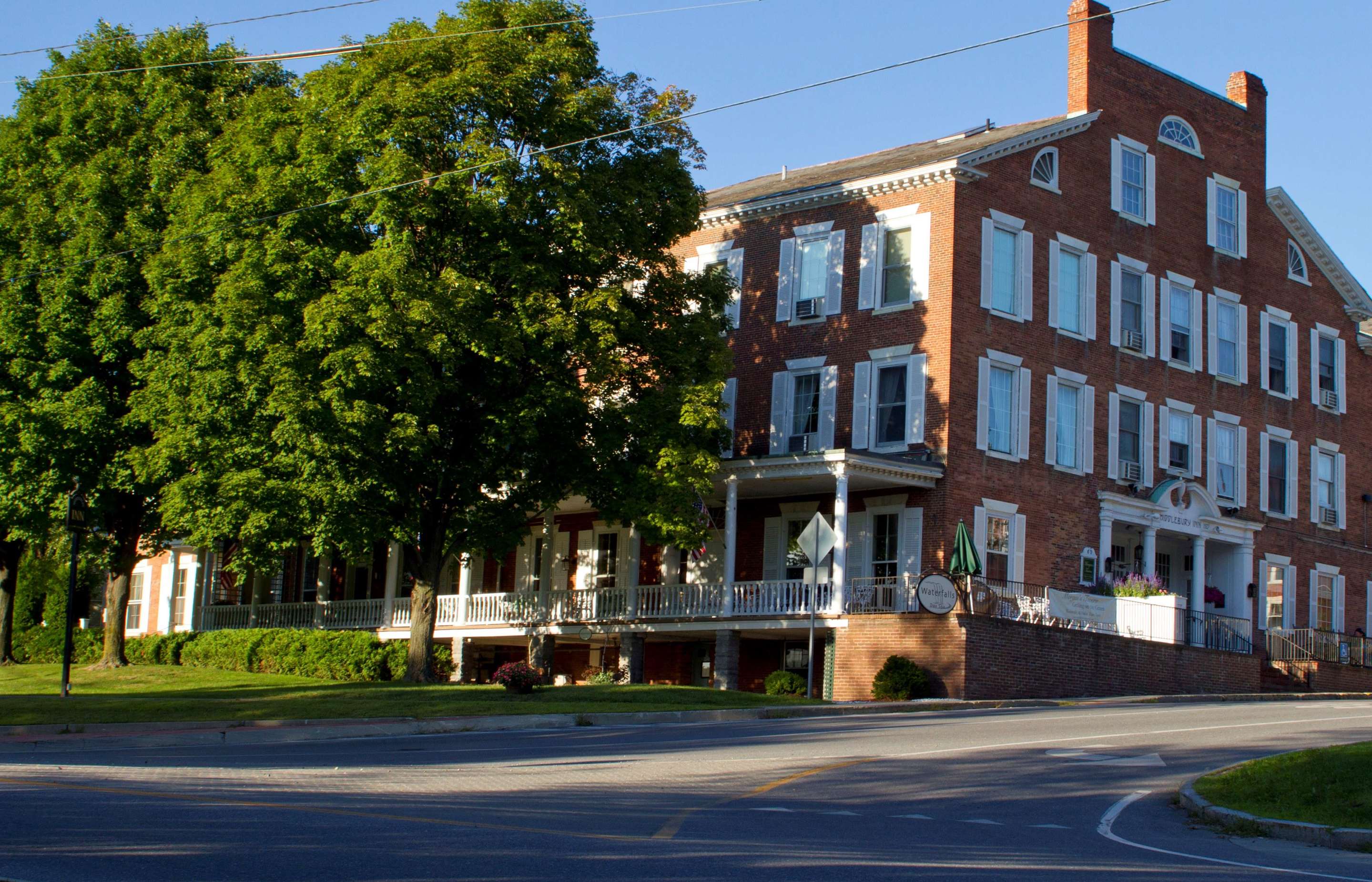 Exterior view | Middlebury Inn