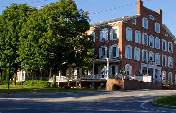 Exterior view - Middlebury Inn