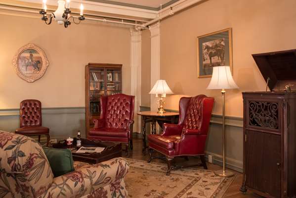 Restaurant - Middlebury Inn