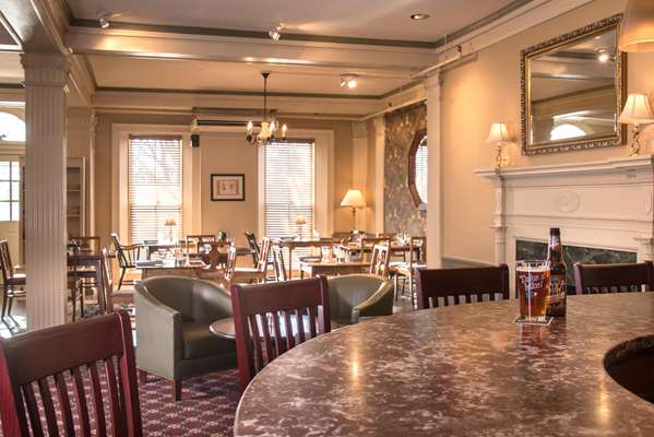 Restaurant - Middlebury Inn