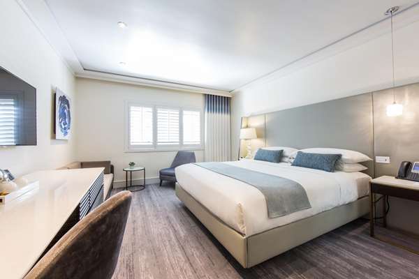  - Mosaic Hotel Beverly Hills