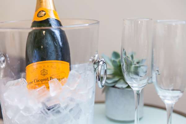 Restaurant - Mosaic Hotel Beverly Hills