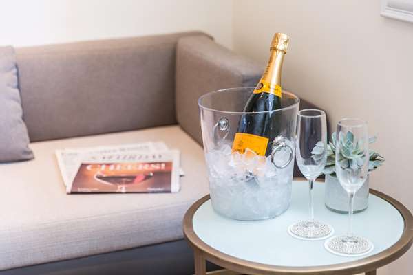 Amenities - Mosaic Hotel Beverly Hills