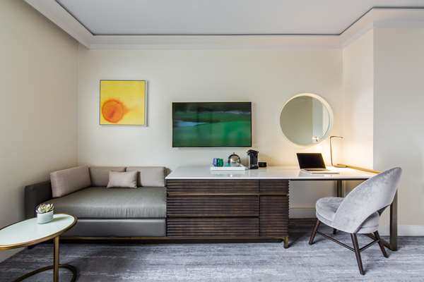  - Mosaic Hotel Beverly Hills