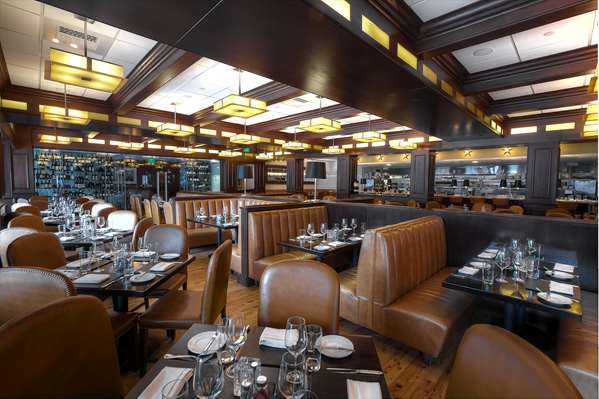 Restaurant - Pfister Hotel Milwaukee - I-794, Exit 1E