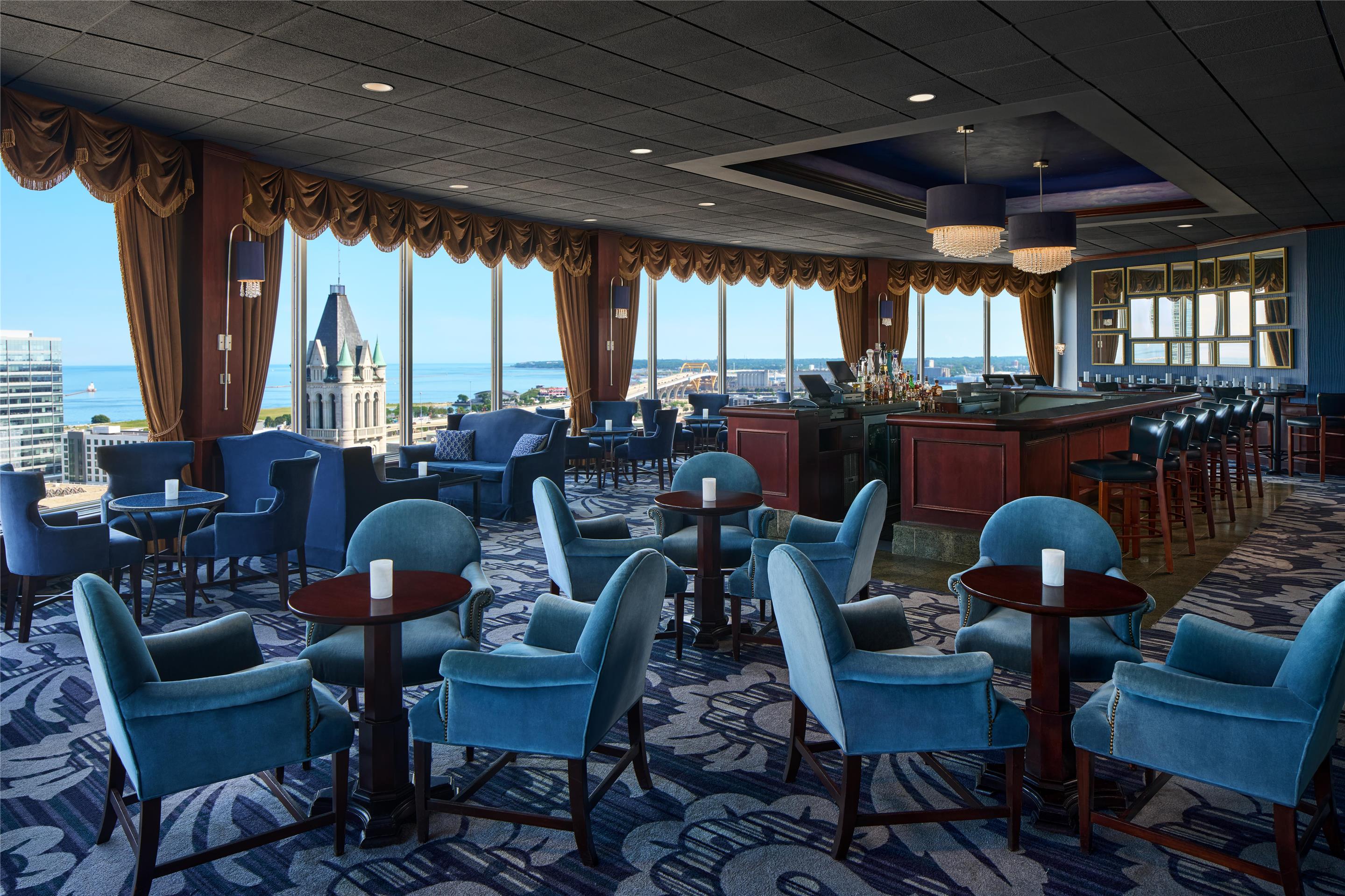 Pfister Blu | The Pfister Hotel