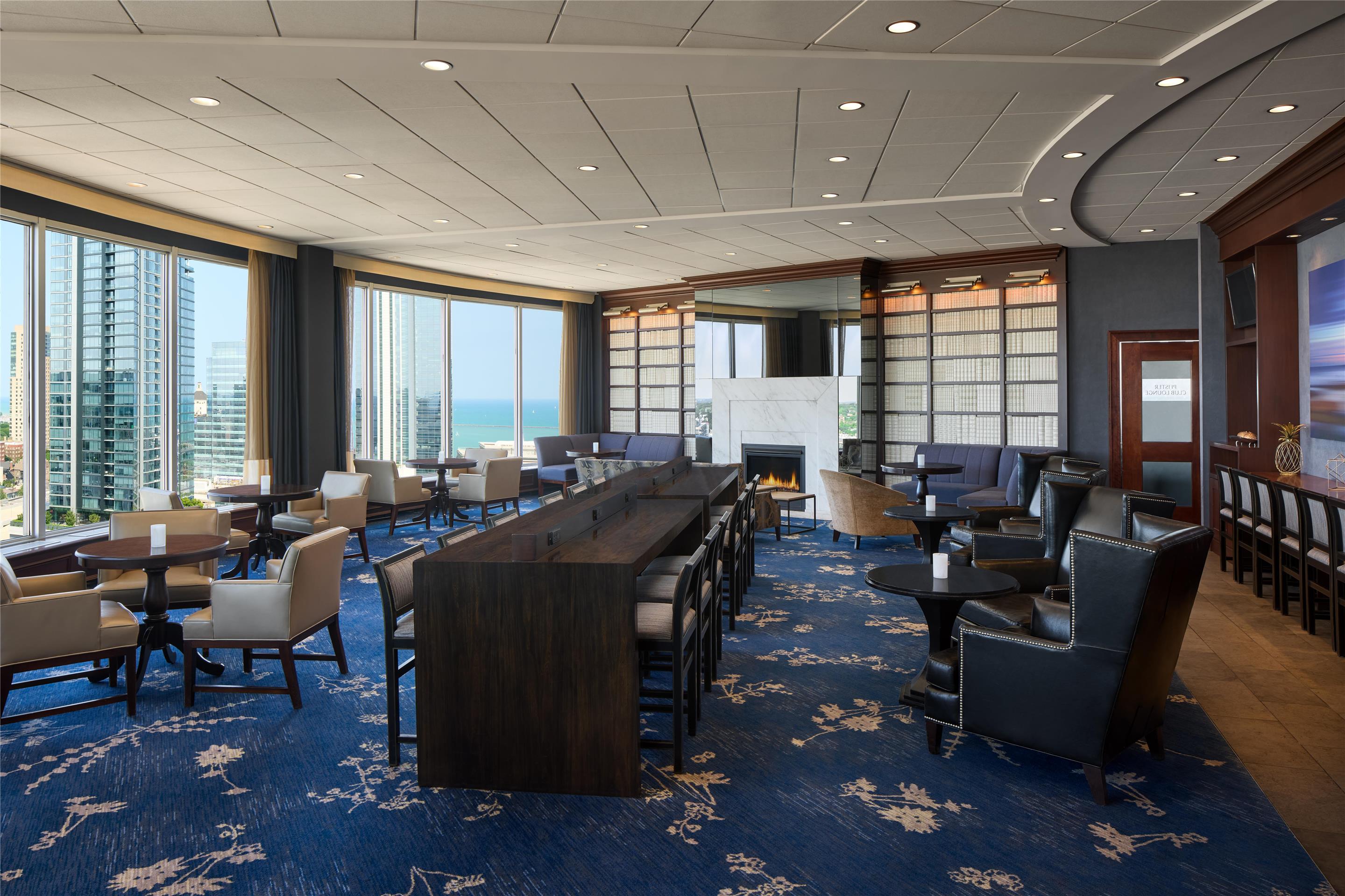 Pfister Club Lounge | The Pfister Hotel