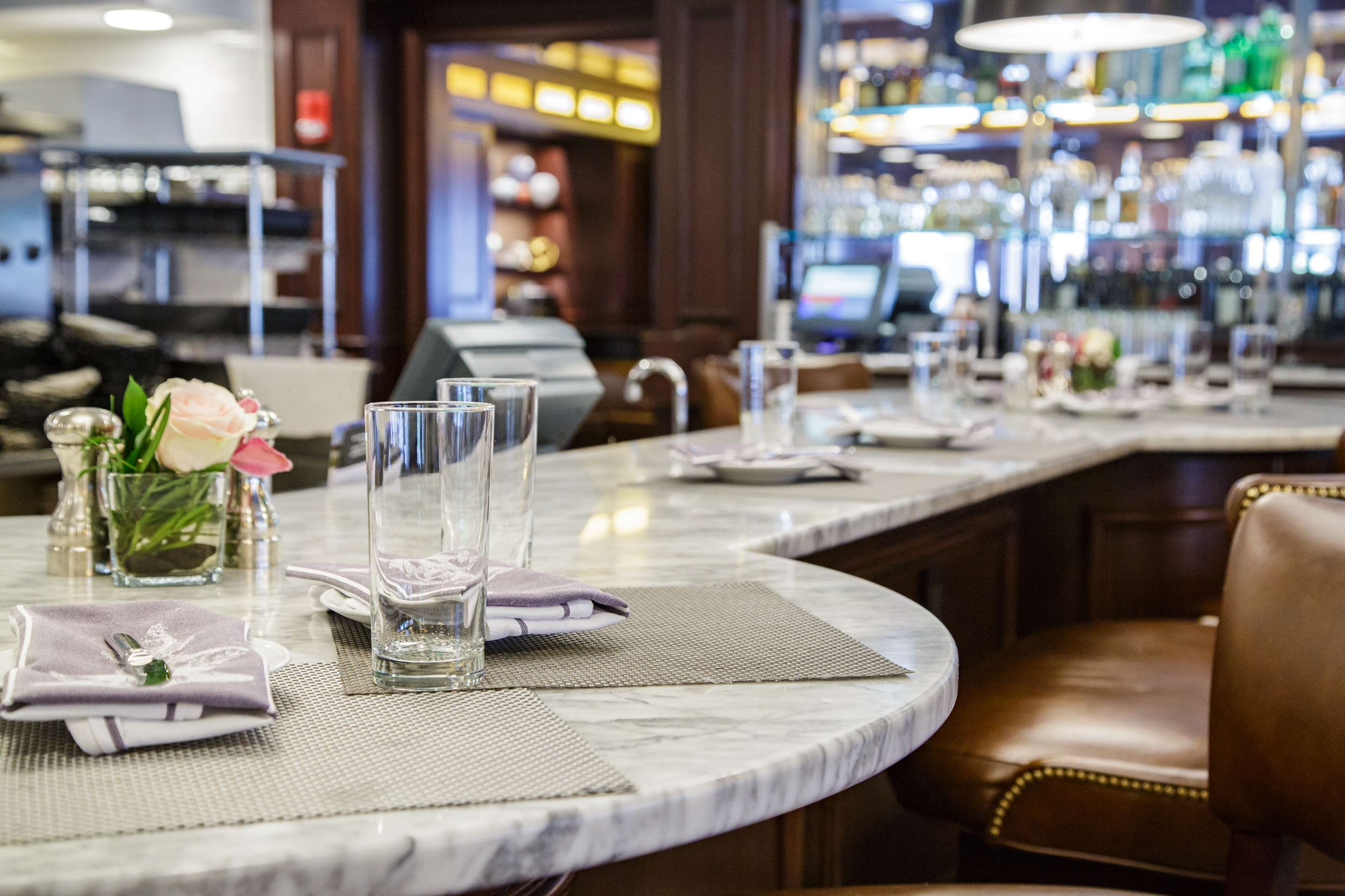 MasonStreetGrill CounterSeating | The Pfister Hotel