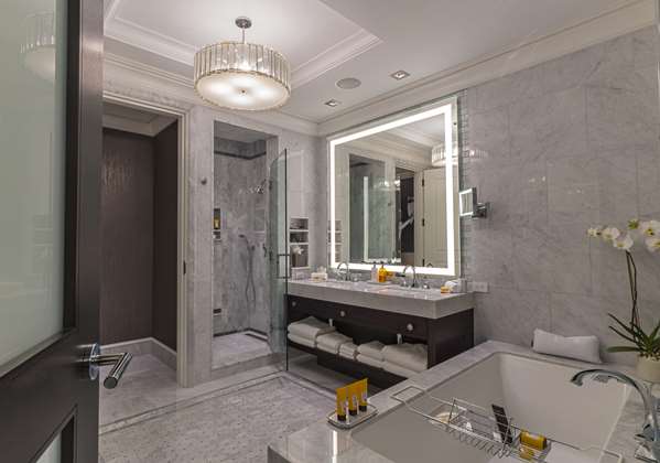  - Post Oak Hotel Uptown Houston