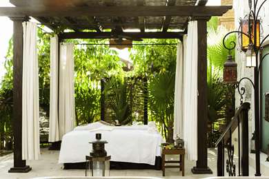Guest Room,Bed,On-Site