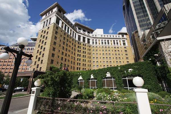 Exterior view - St Paul Hotel - I-94, Exit 241A