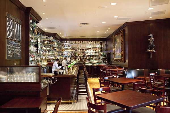 Bar - St Paul Hotel - I-94, Exit 241A