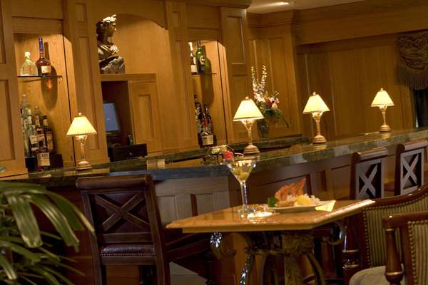 Restaurant - St Paul Hotel - I-94, Exit 241A