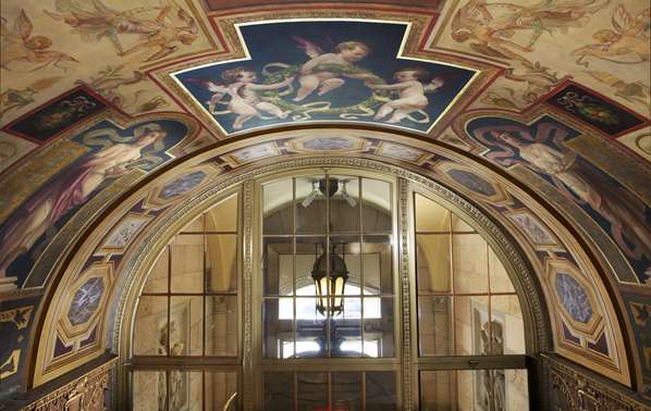  - Sherry Netherland Hotel New York