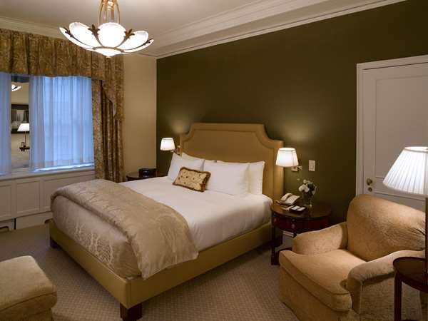  - Sherry Netherland Hotel New York