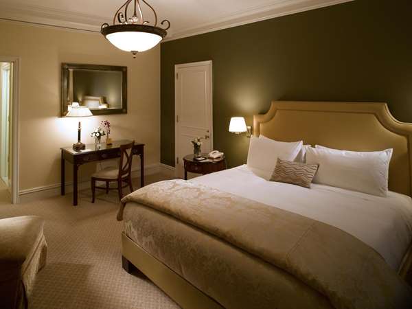  - Sherry Netherland Hotel New York