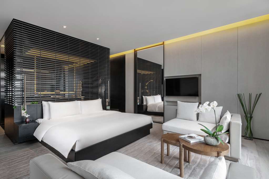 Upper House Chengdu-guestroom-Guest Room,On-Site.jpg