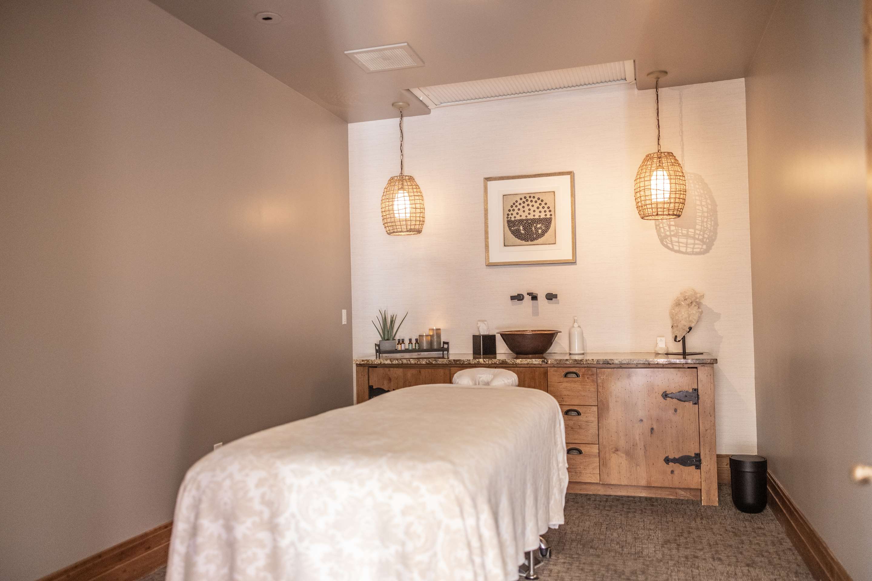 LeMonds Amenities | The Wigwam