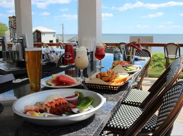 Restaurant - Waters Edge Resort & Spa Westbrook