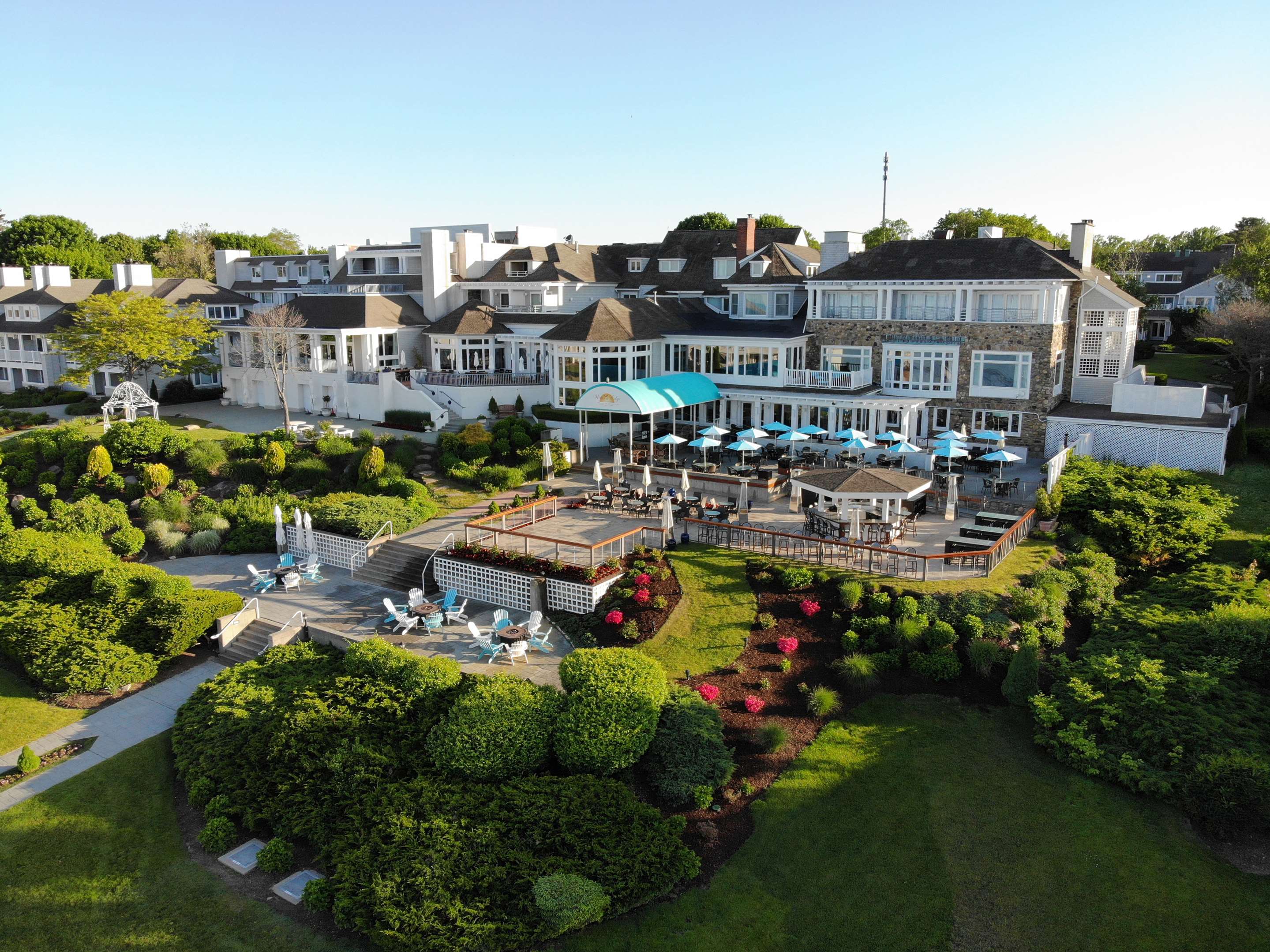 Exterior - Outlets | Water's Edge Resort & Spa