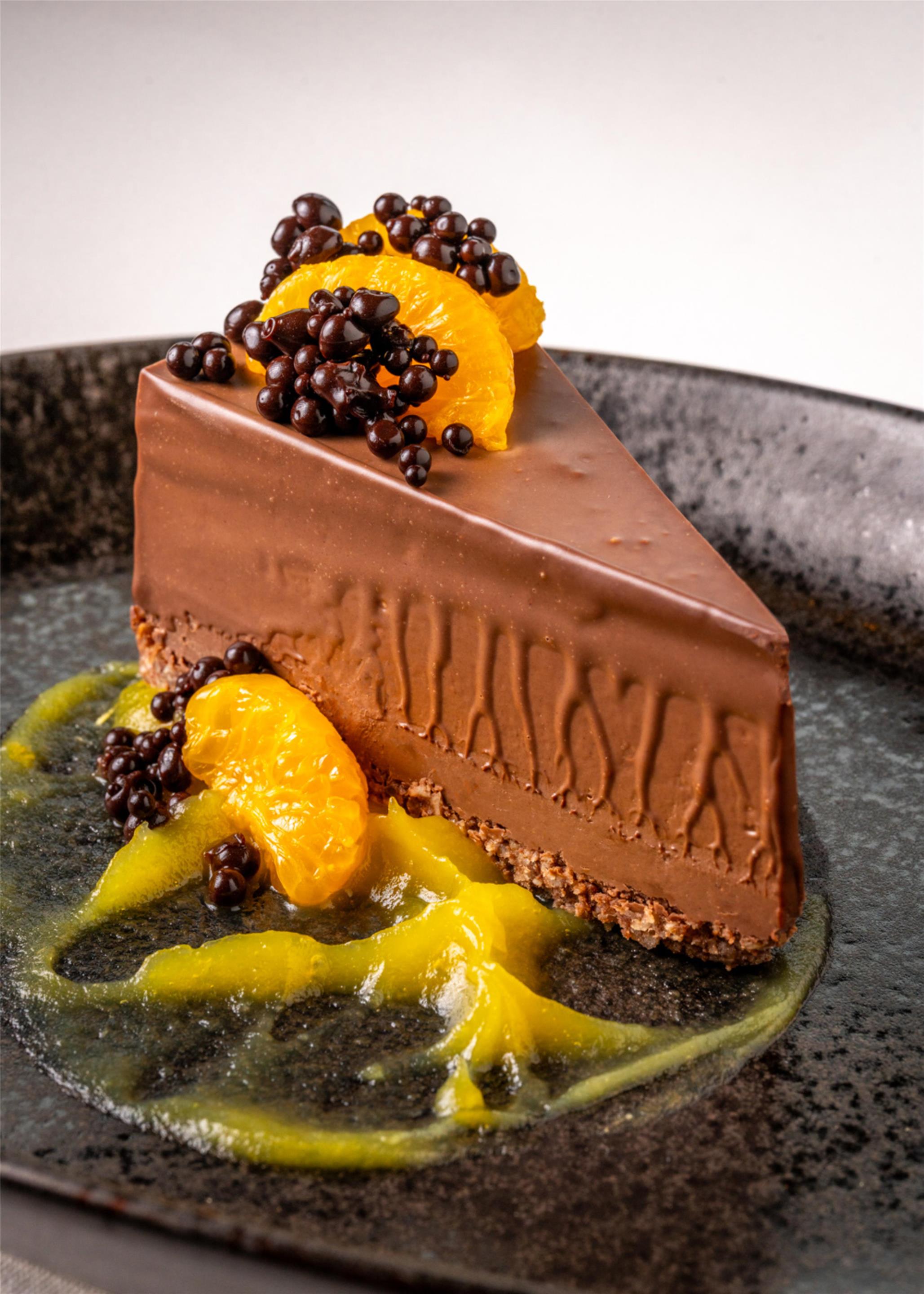 WEQ A Devil s Food Wayne Chinnock jpg | Wequassett Resort and Golf Club