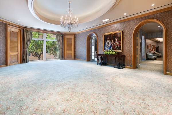  - Windsor Court Hotel New Orleans