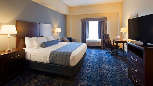  - Best Western Plus Waynesboro Inn & Suites - I-64, Exit 94