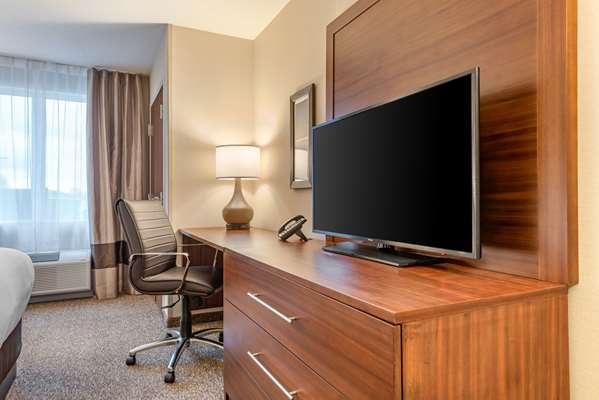  - Comfort Inn & Suites Goderich