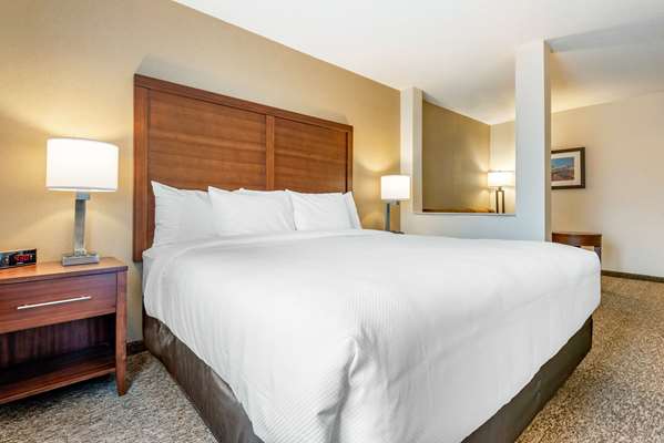 Suite - Comfort Inn & Suites Goderich